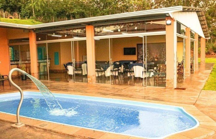 Área de Alimentação